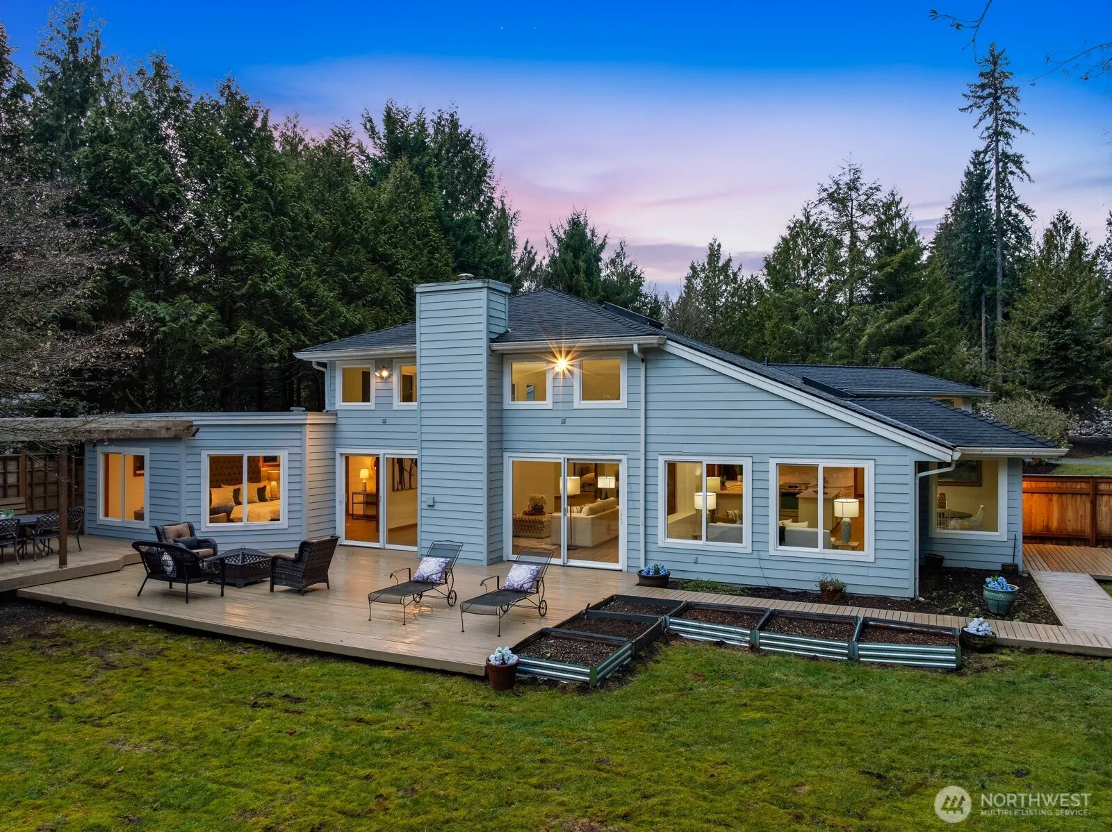 Property photo for 12407 Upper Preston Road Se, Issaquah, WA 98027