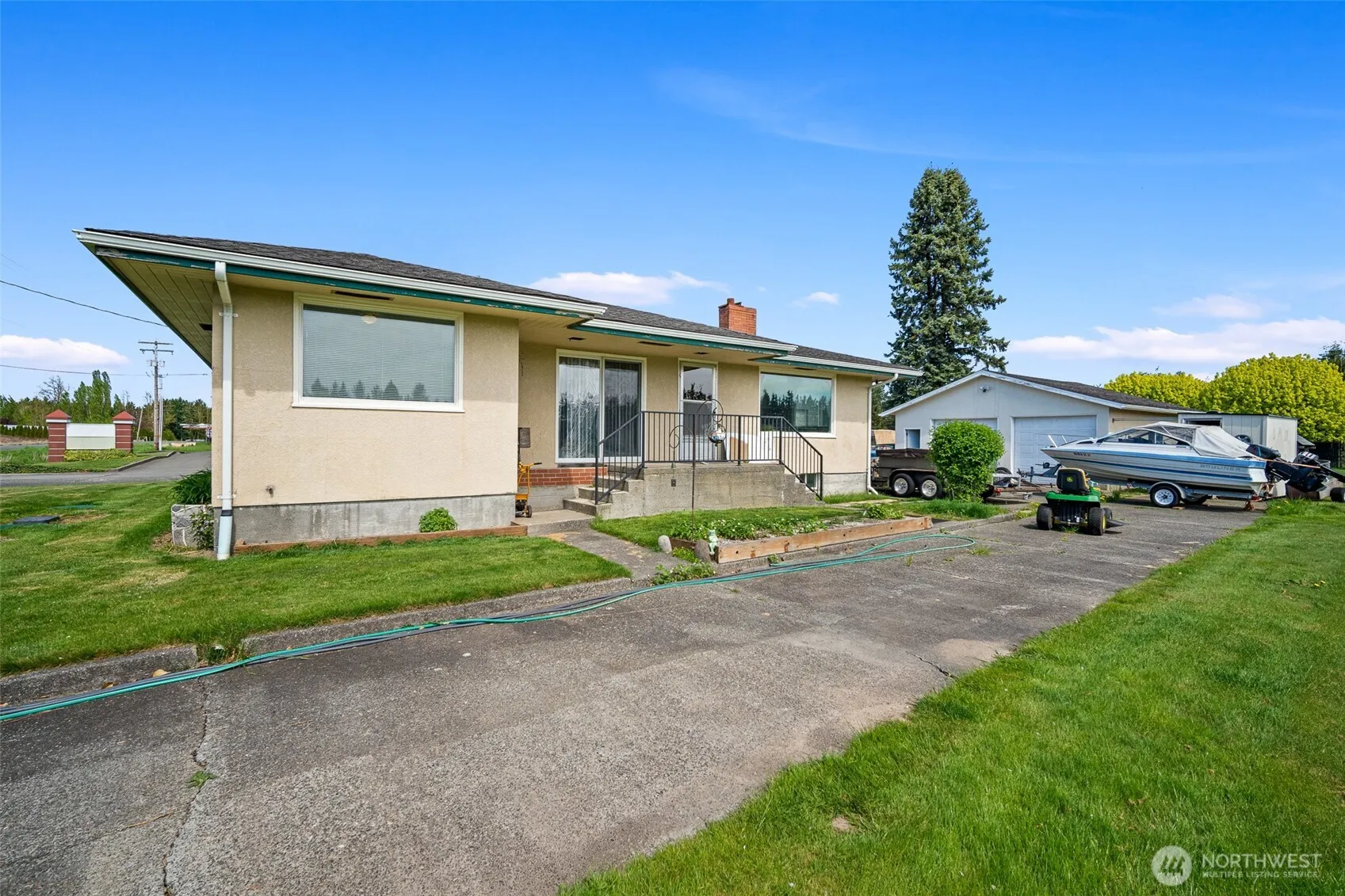 Property photo for 8506 Guide Meridian Road, Lynden