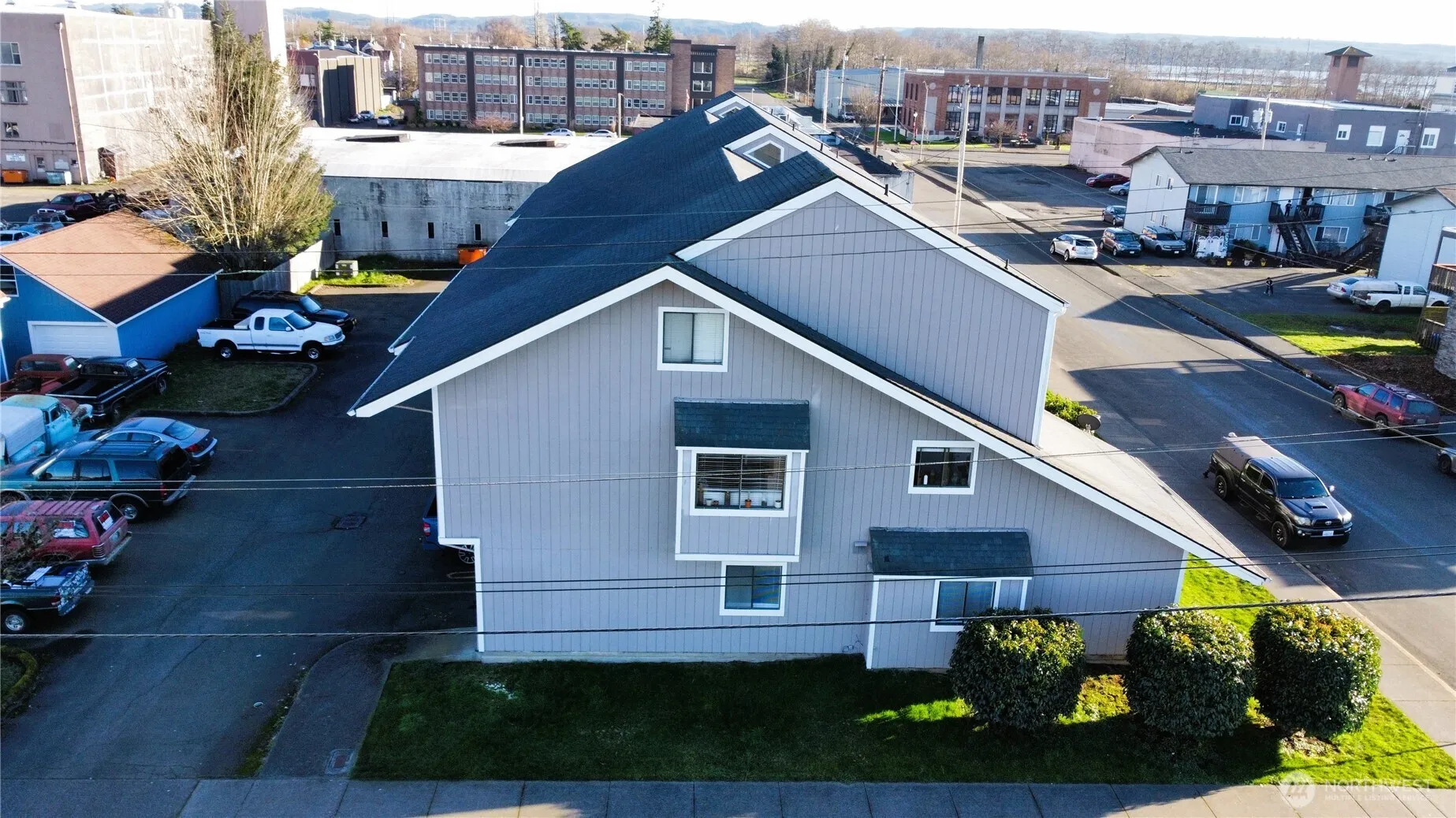 Property photo for 701 L Street, Hoquiam