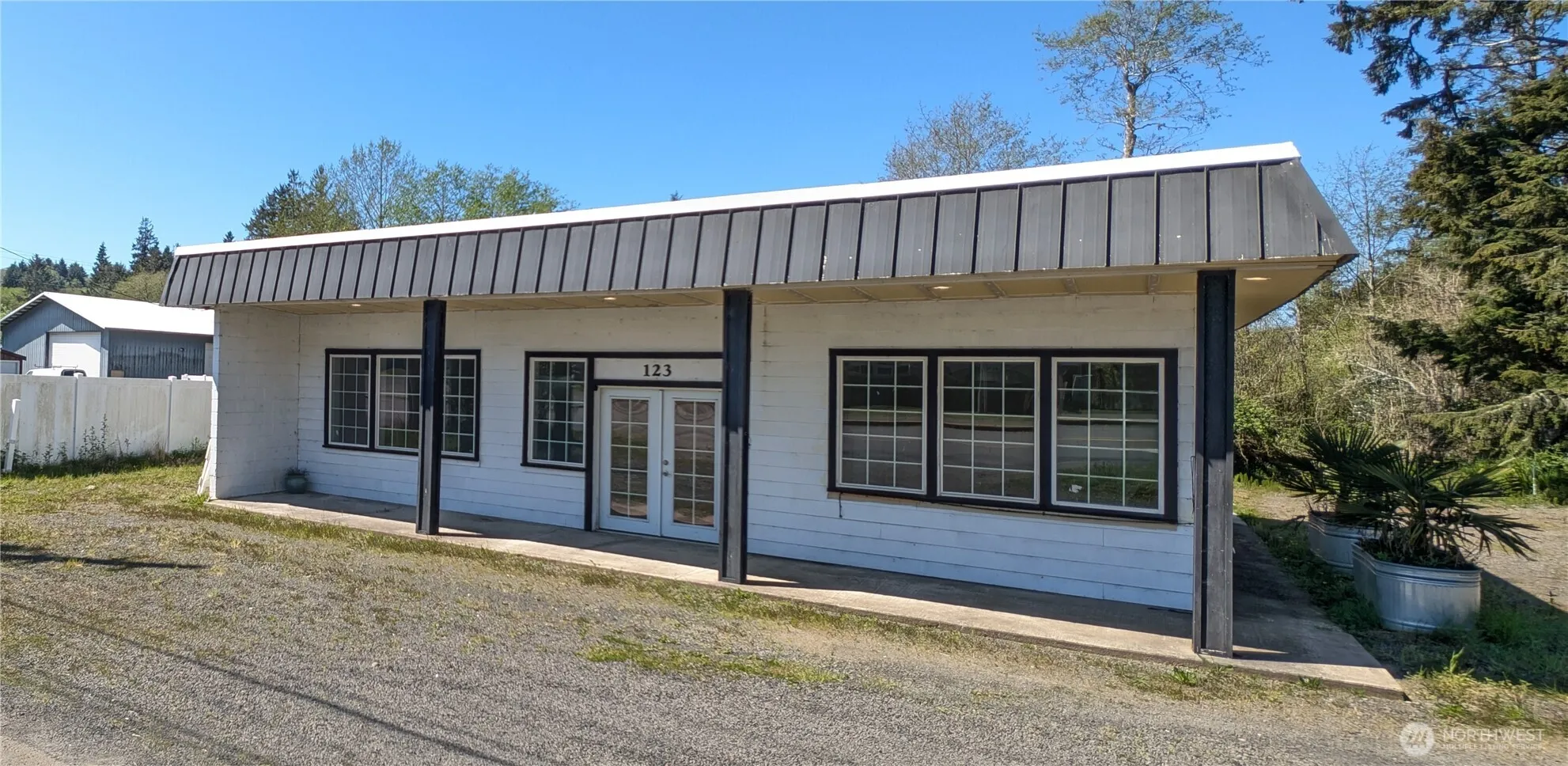 Property photo for 123 1st Avenue N, Ilwaco