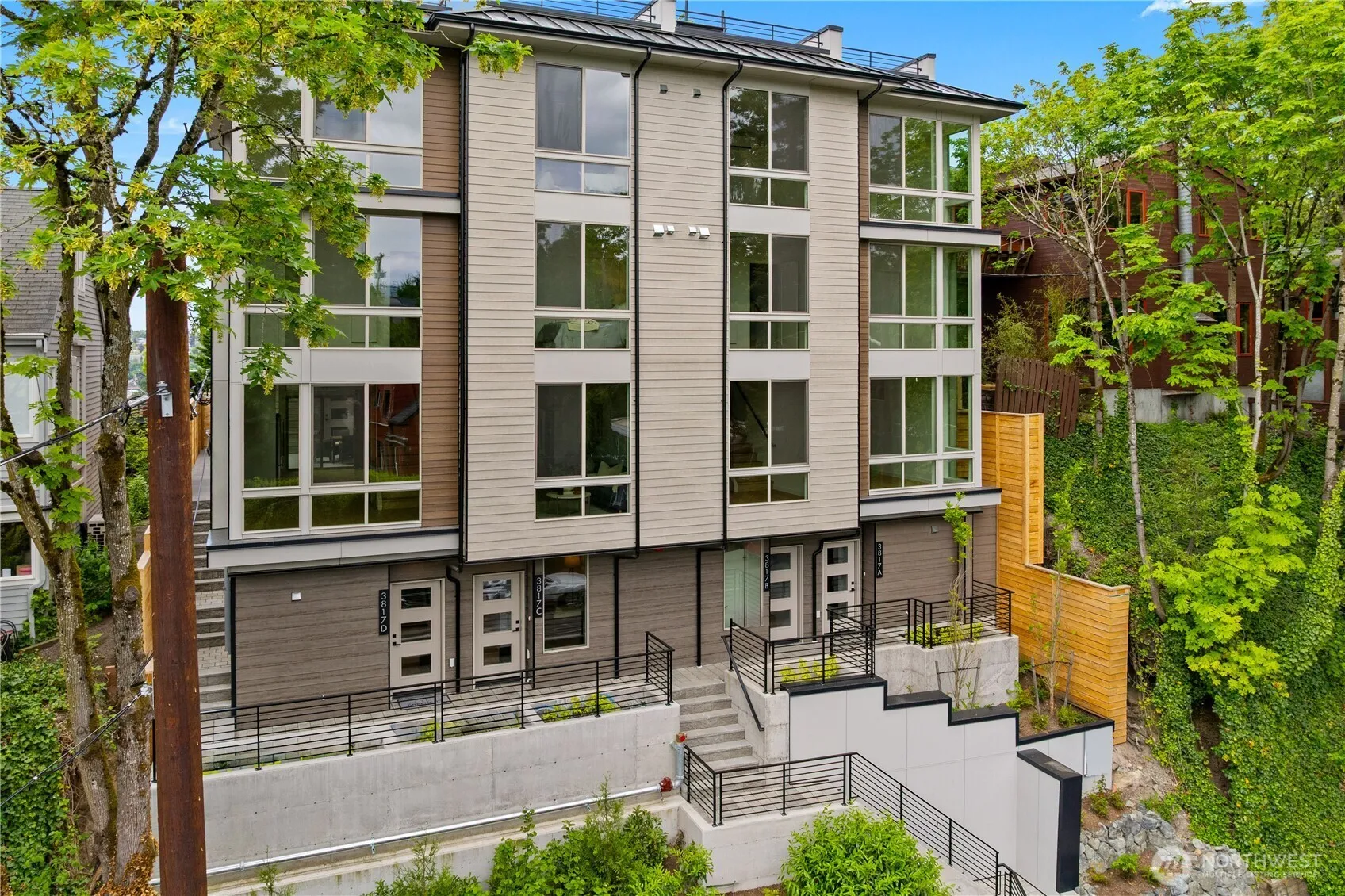 Property photo for 3817 C Fremont Avenue N, Seattle