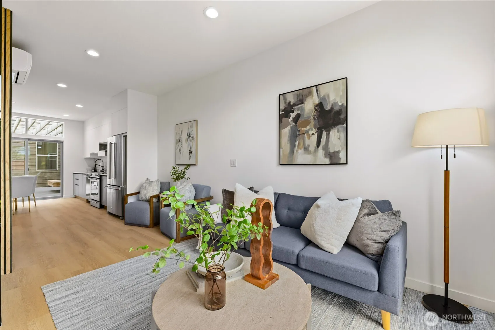 Property photo for 3817 C Fremont Avenue N, Seattle photo 4