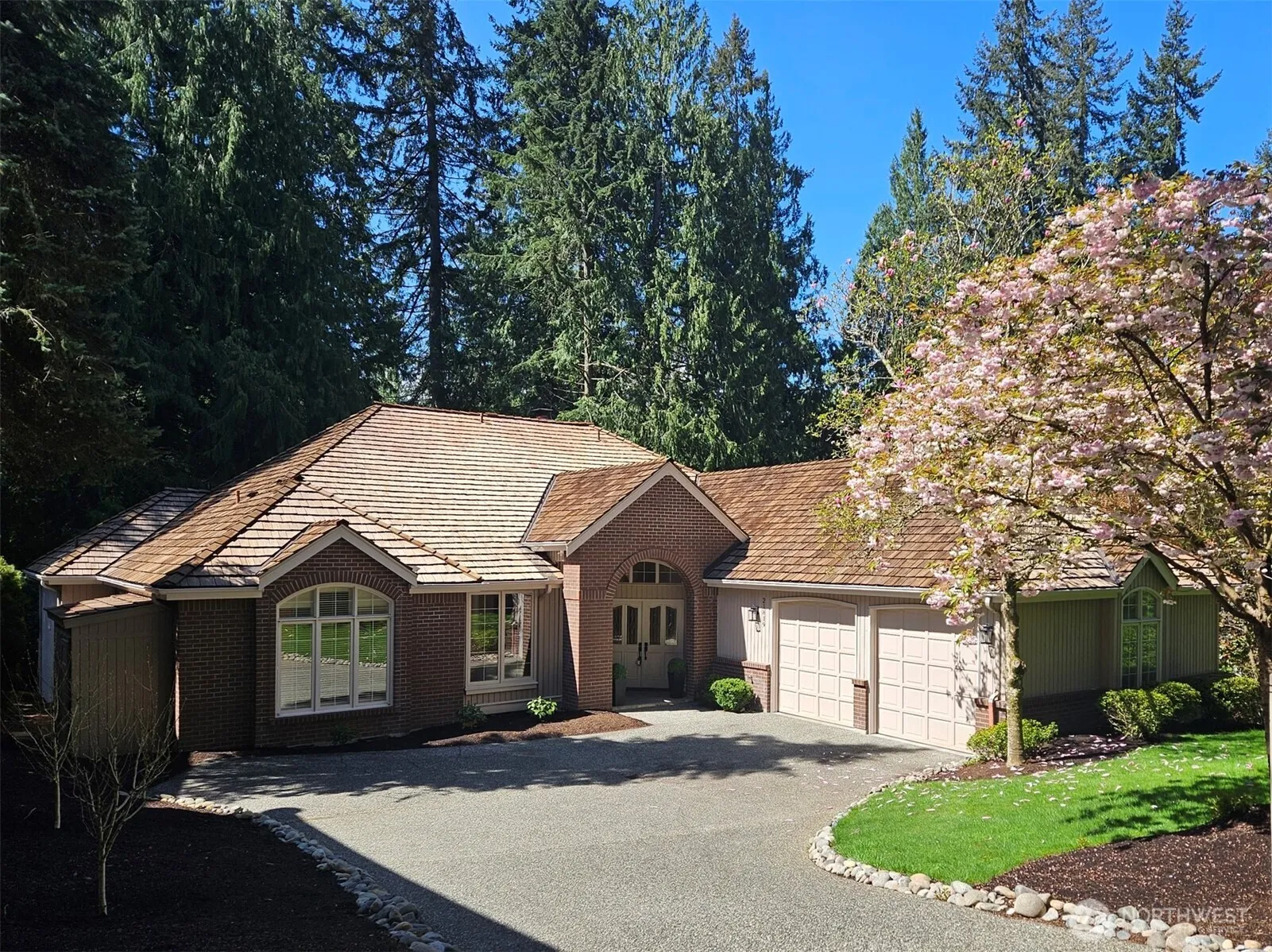 Property photo for 21819 Ne 30th Place, Sammamish photo 2