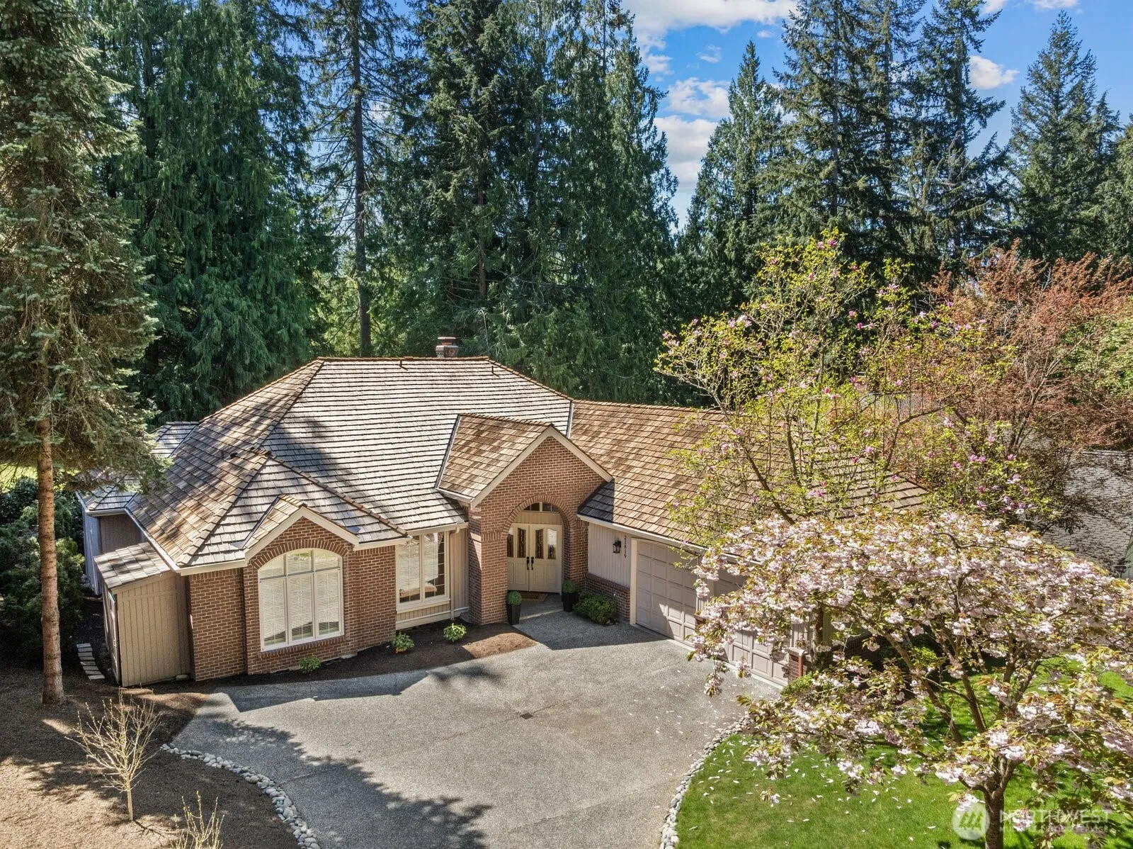 Property photo for 21819 Ne 30th Place, Sammamish, WA 98074