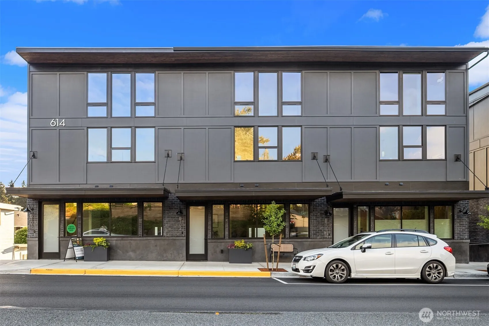 614 5th Avenue S #b102, Edmonds