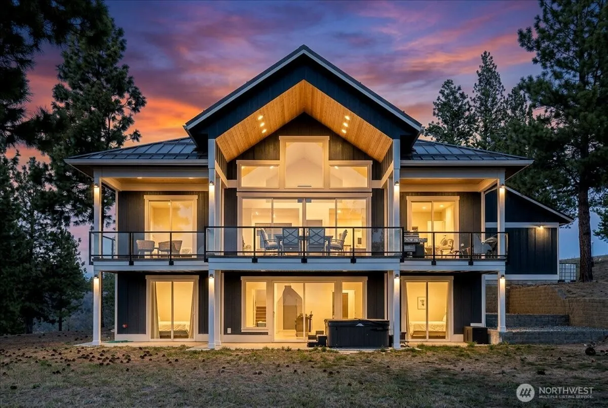 Property photo for 1114 Blazing Star Lane, Chelan photo 2