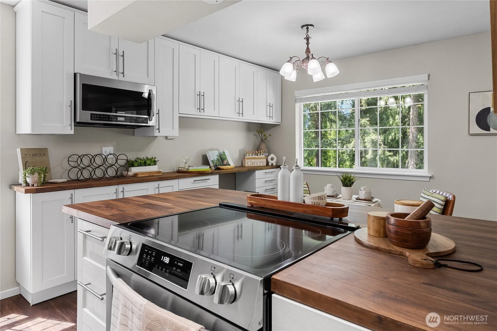 Property photo for 1830 S 336th Street #h201, Federal Way photo 2