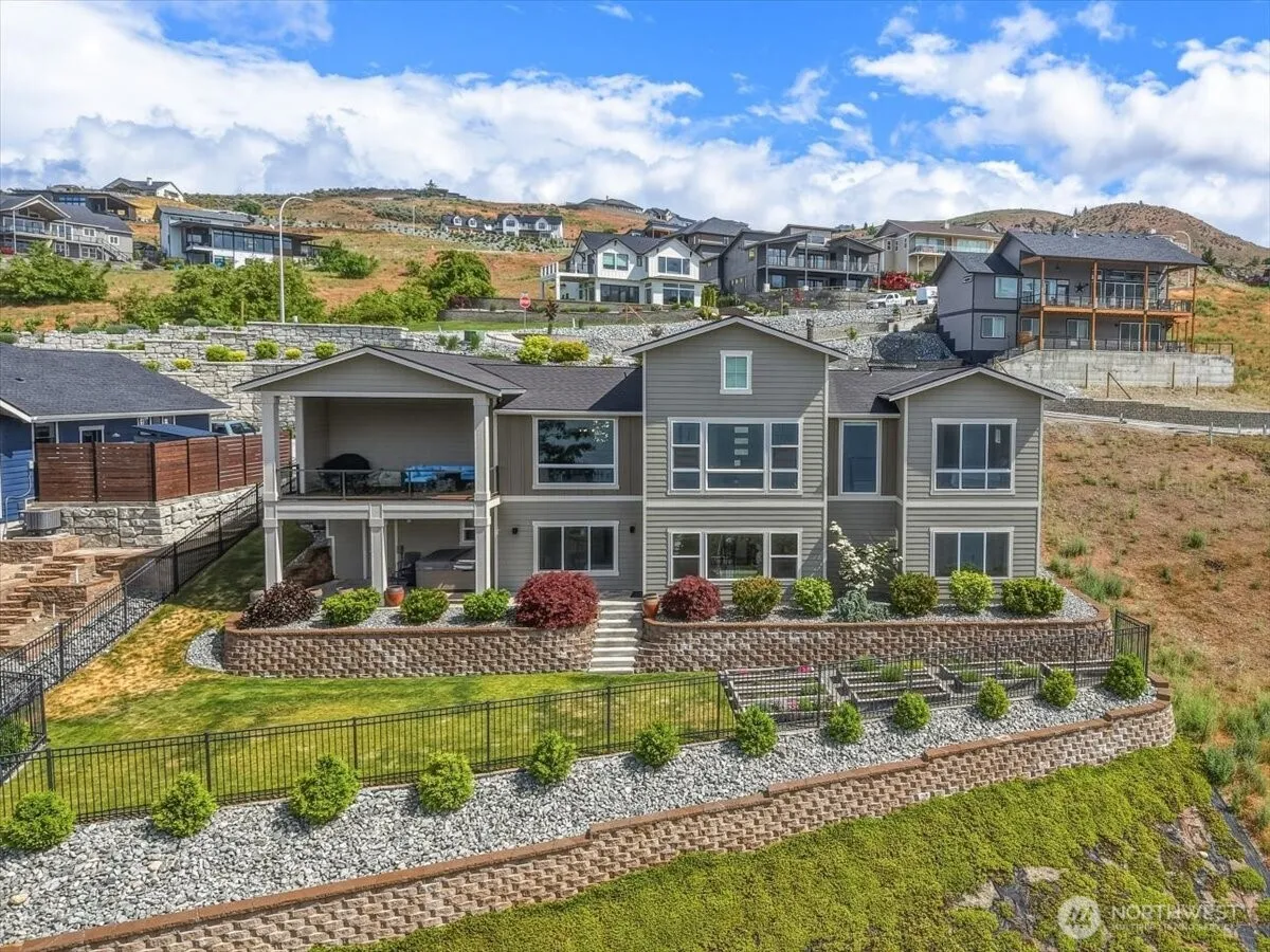Property photo for 112 Mayer Drive, Chelan