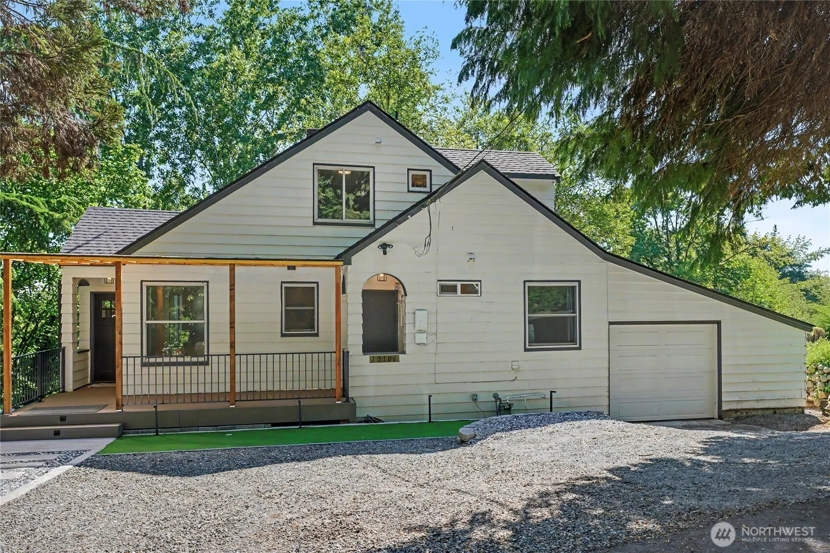 Property photo for 10106 16th Avenue S, Seattle