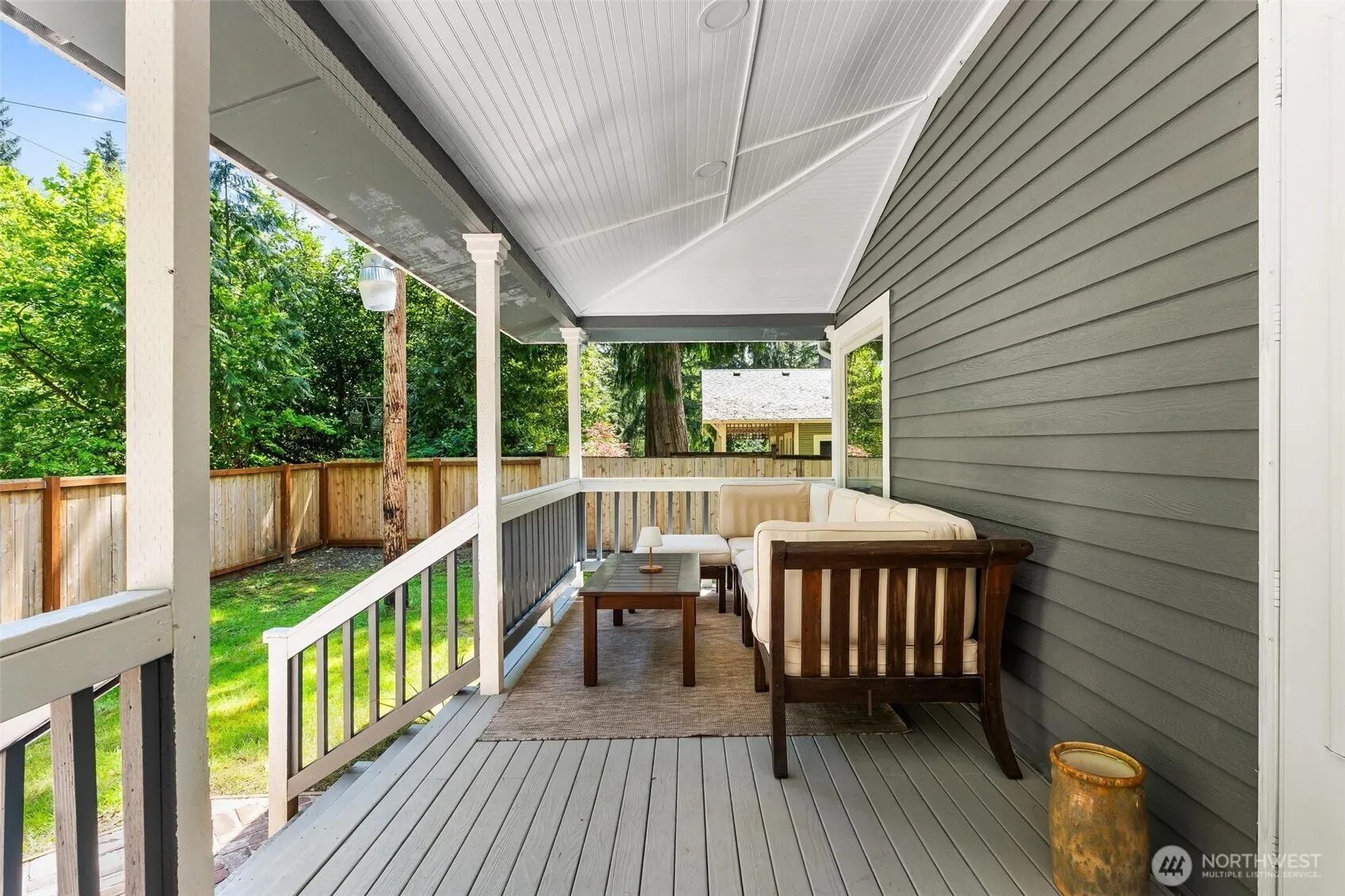 Property photo for 18925 276th Avenue Se, Issaquah photo 4