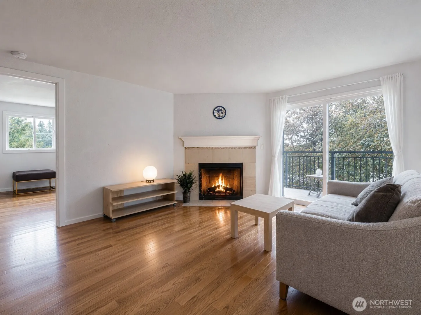 Property photo for 12511 Se 41st Place #a301, Bellevue photo 3