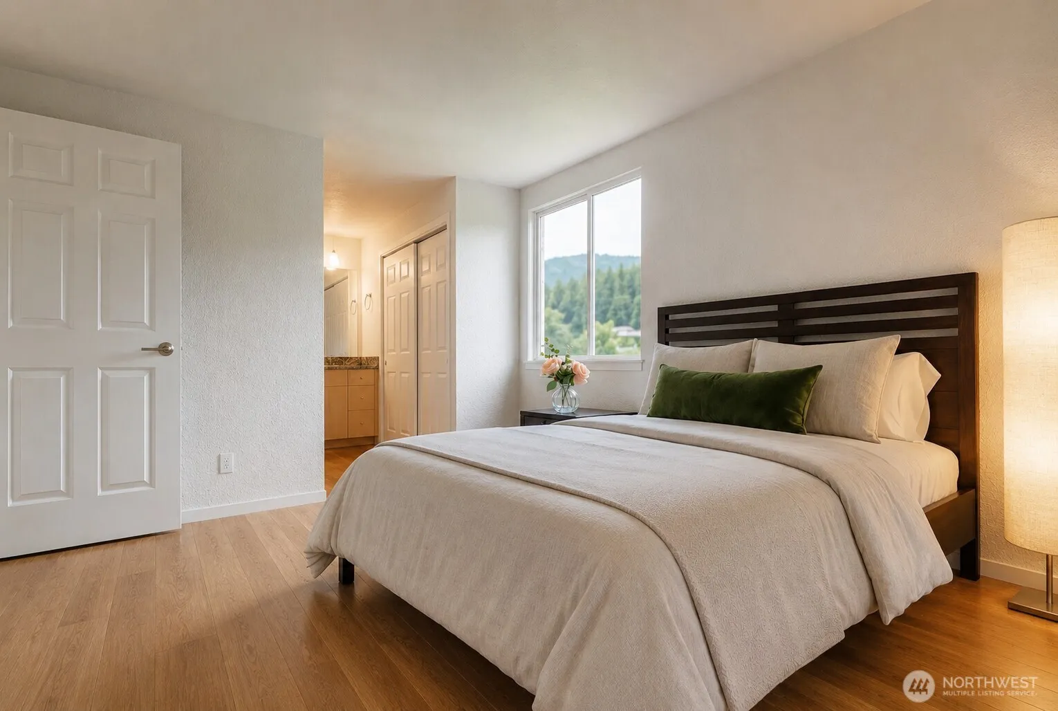 Property photo for 12511 Se 41st Place #a301, Bellevue photo 5
