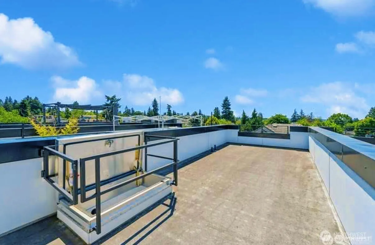 Property photo for 604 Nw 77th Street #d, Seattle photo 5