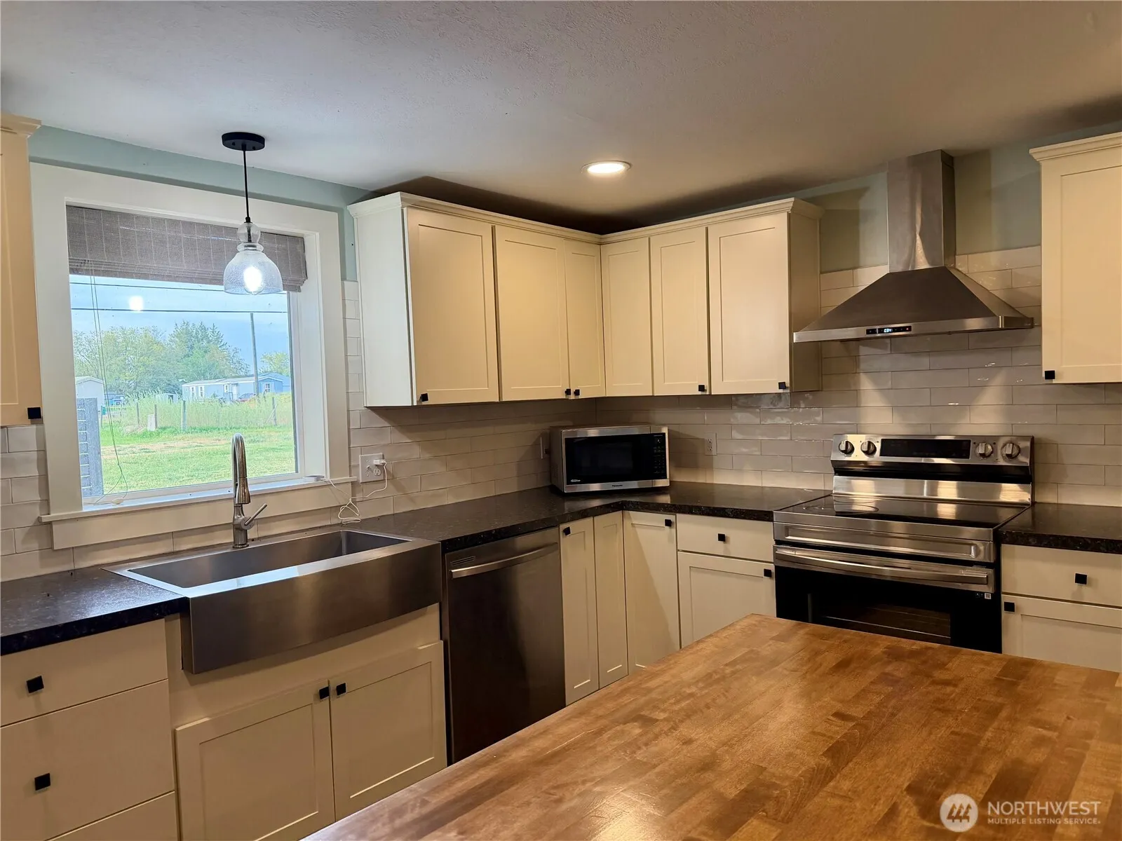 Property photo for 230 Nw Watson Street, Creston photo 5