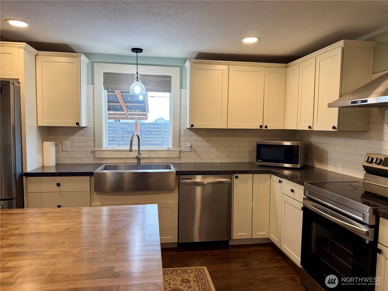 Property photo for 230 Nw Watson Street, Creston photo 4