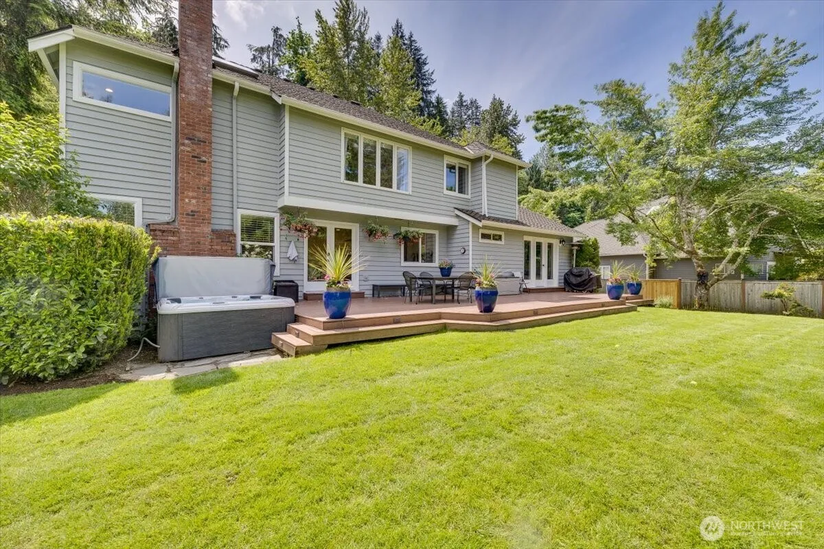 Property photo for 23956 Ne 31st Way, Sammamish photo 4
