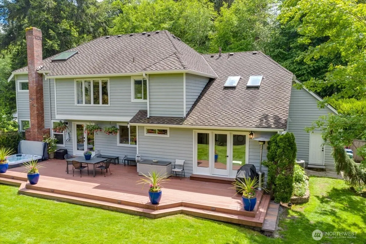 Property photo for 23956 Ne 31st Way, Sammamish photo 3