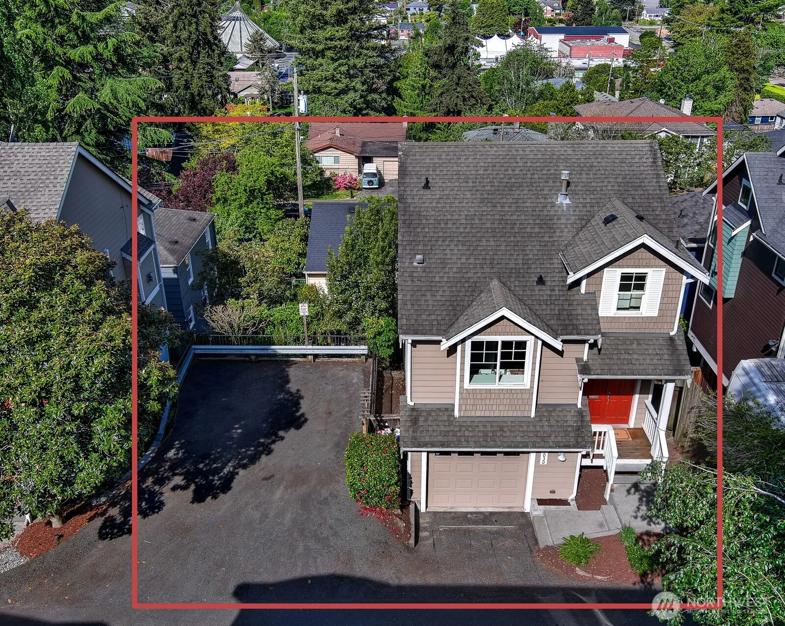 Property photo for 3030 31st Avenue W, Seattle photo 2
