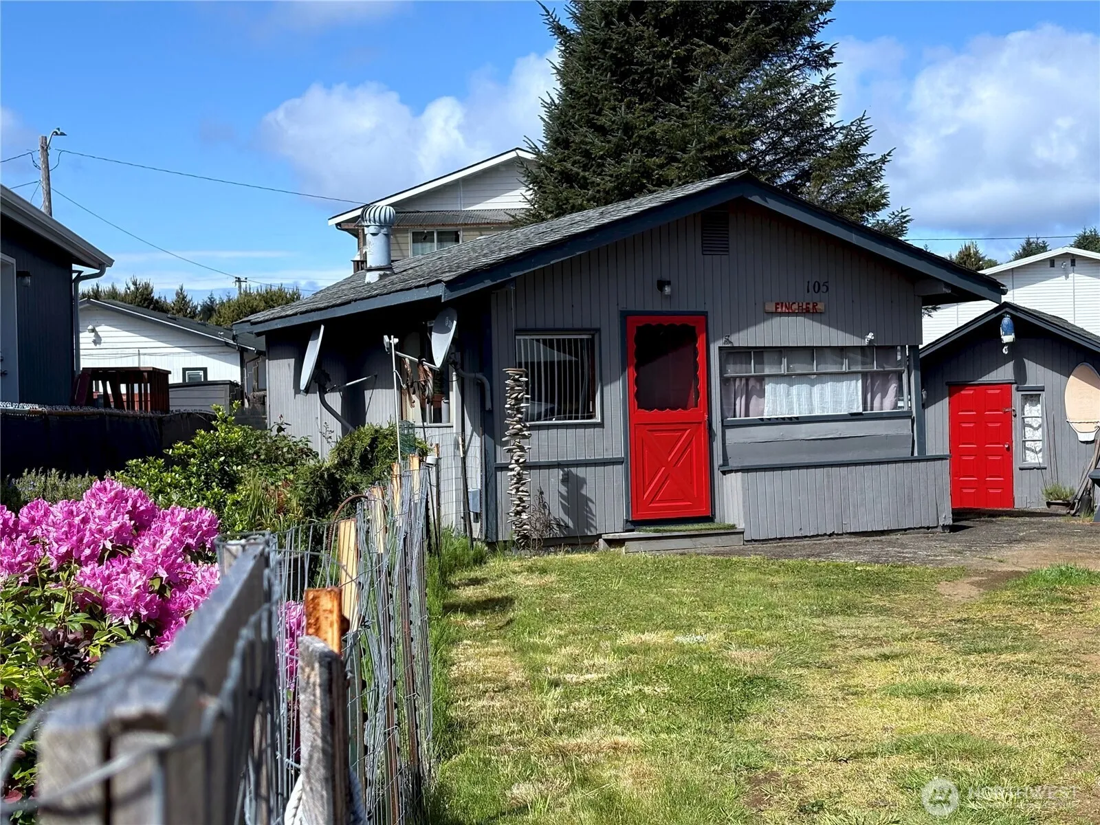 Property photo for 105 Victoria Loop Ne, Ocean Shores photo 2