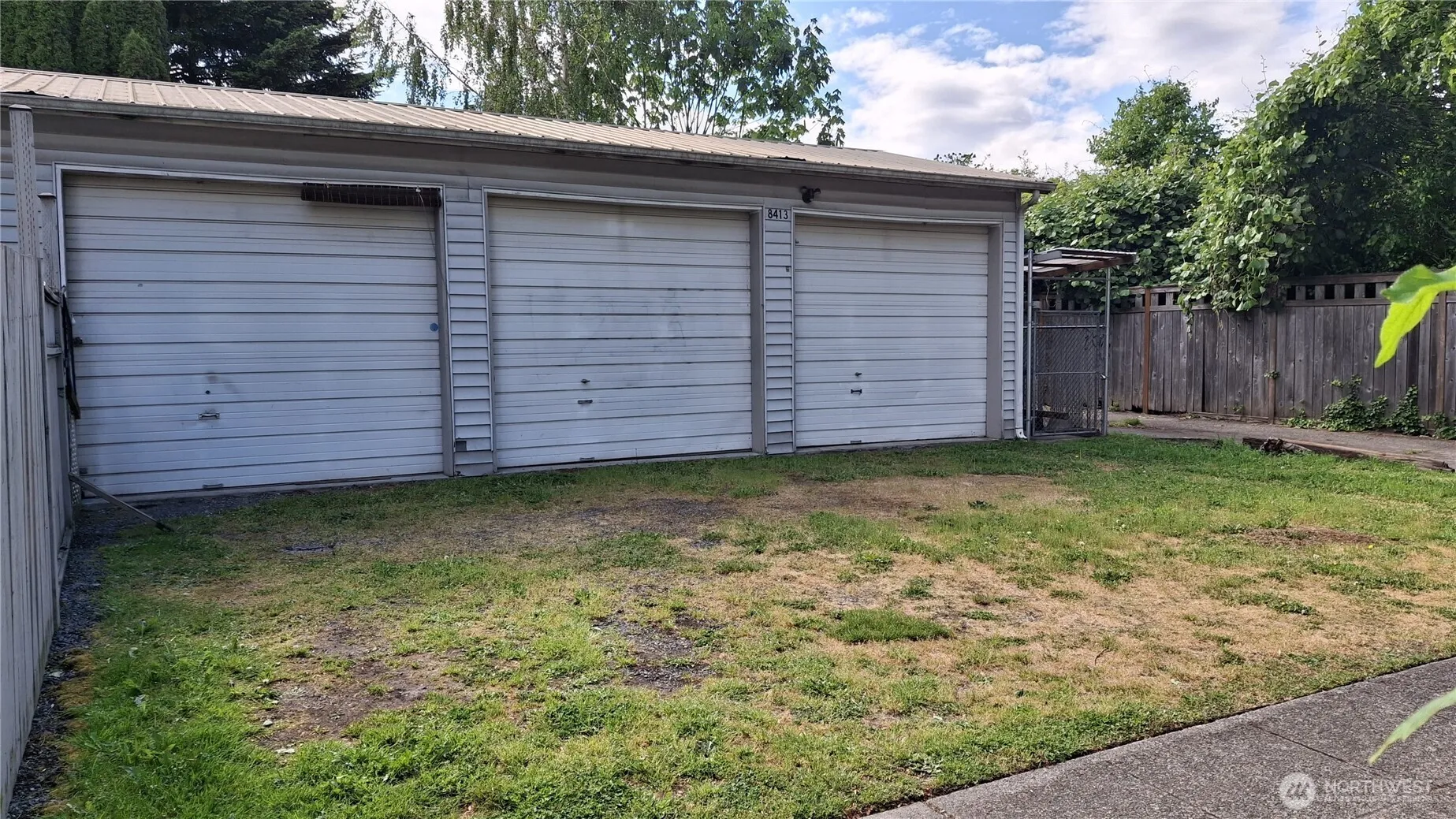Property photo for 1056 S Sullivan Street, Seattle photo 4