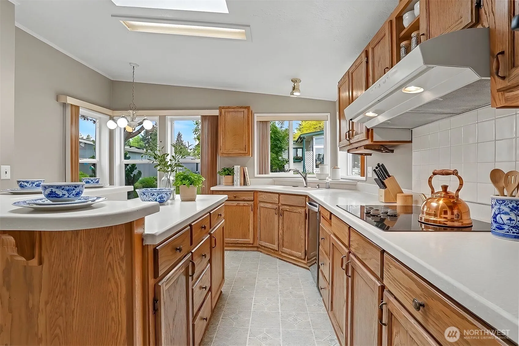 Property photo for 905 243rd Street Sw, Bothell photo 3