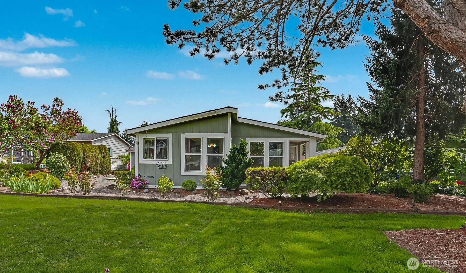 Property photo for 905 243rd Street Sw, Bothell