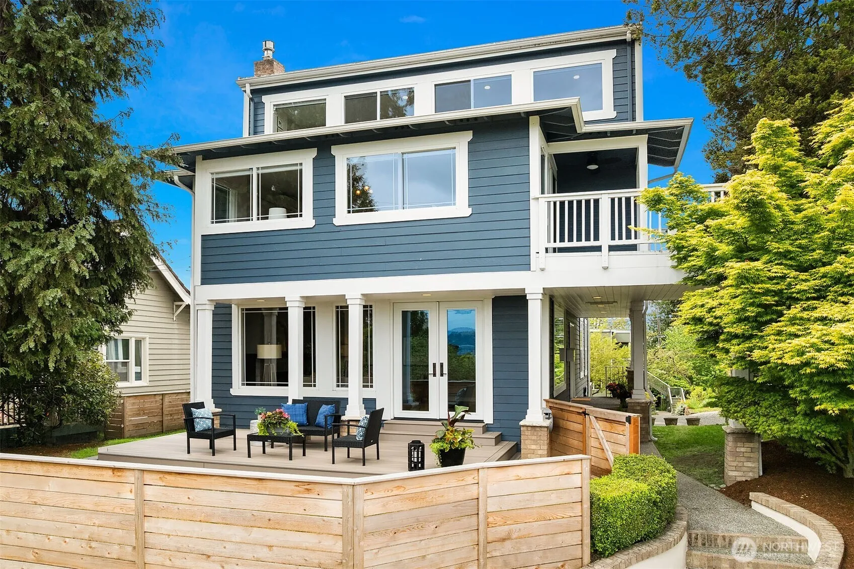 Property photo for 915 30th Avenue S, Seattle, WA 98144