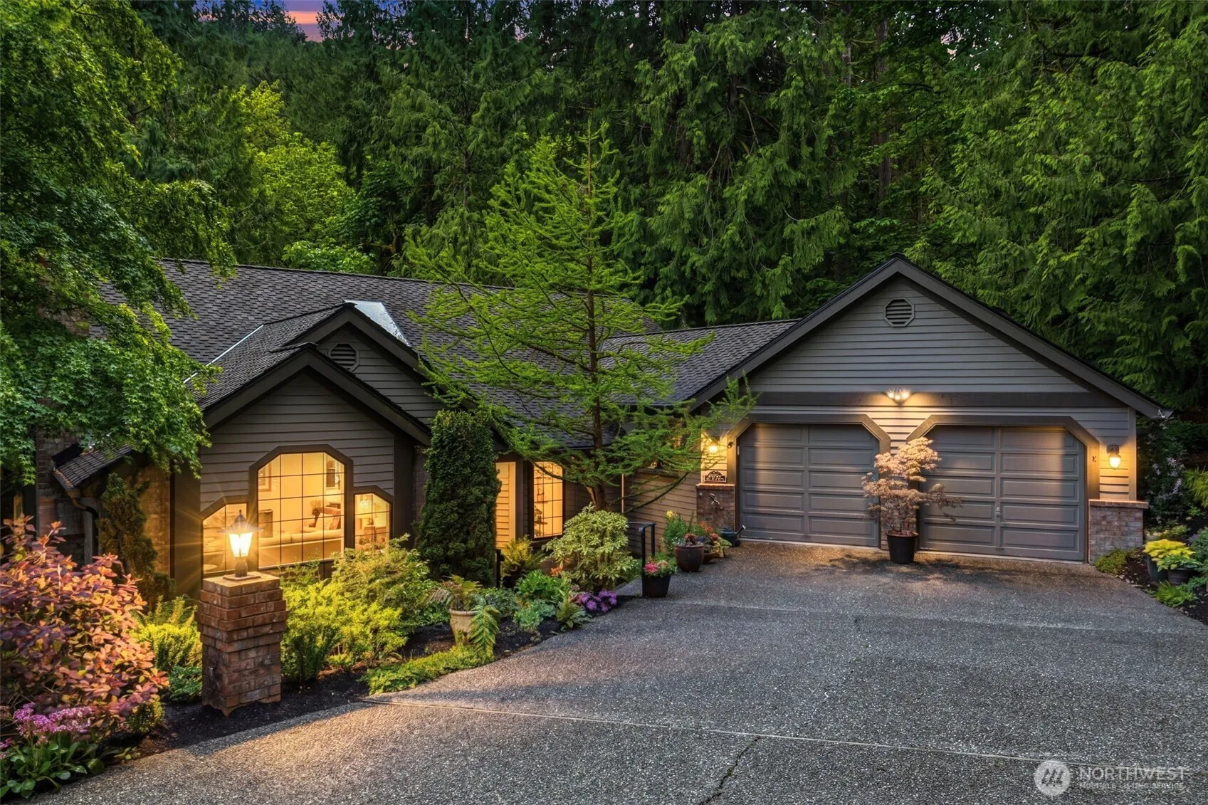 Property photo for 2825 Nw Pine Cone Drive, Issaquah, WA 98027