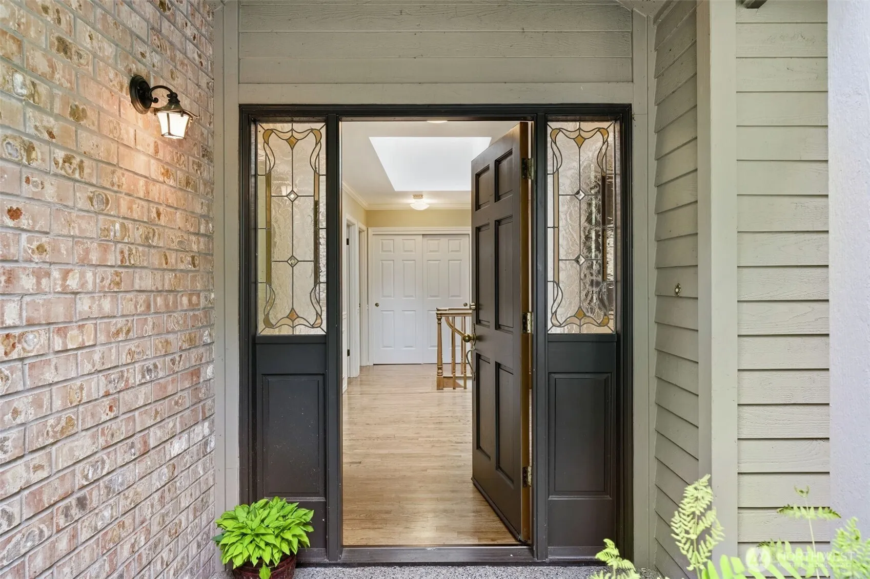 Property photo for 2825 Nw Pine Cone Drive, Issaquah photo 4