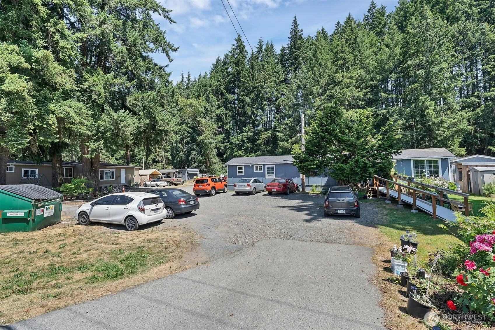 Property photo for 823 128th Street Se, Everett photo 3