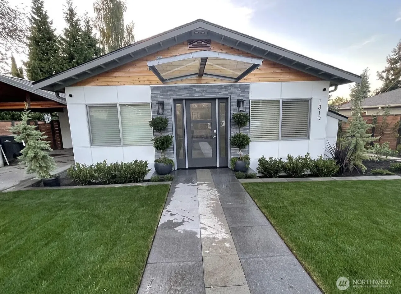 1819 7th Street W, Kirkland