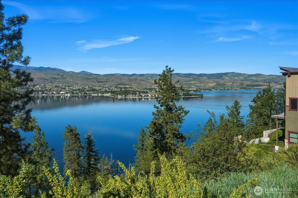 Property photo for 7376 Ridgeview Drive, Chelan
