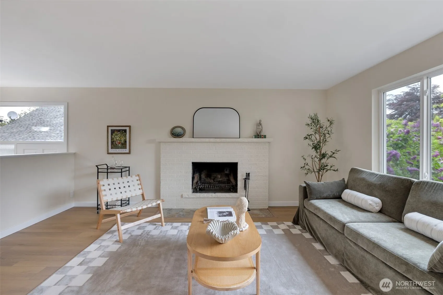 Property photo for 7727 27th Avenue Nw, Seattle photo 3
