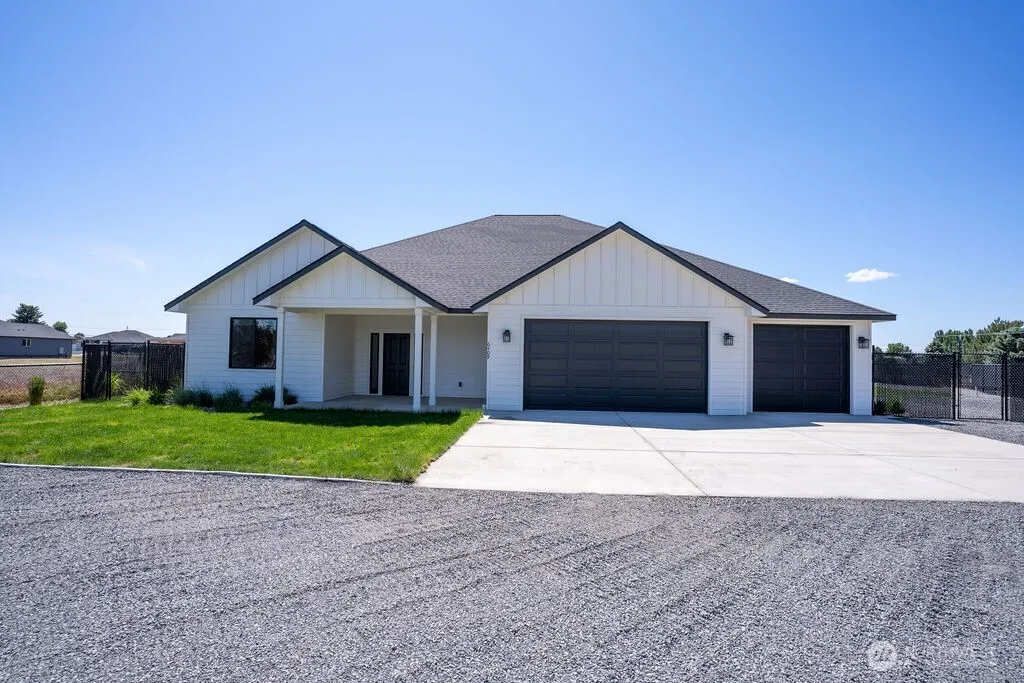 Property photo for 6409 Road 2.15 Ne, Moses Lake