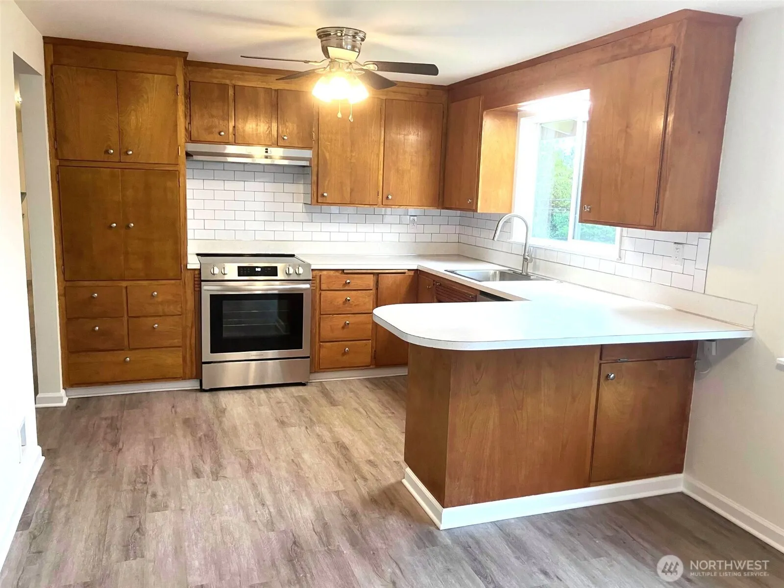 Property photo for 20621 5th Avenue Ct S, Des Moines photo 2