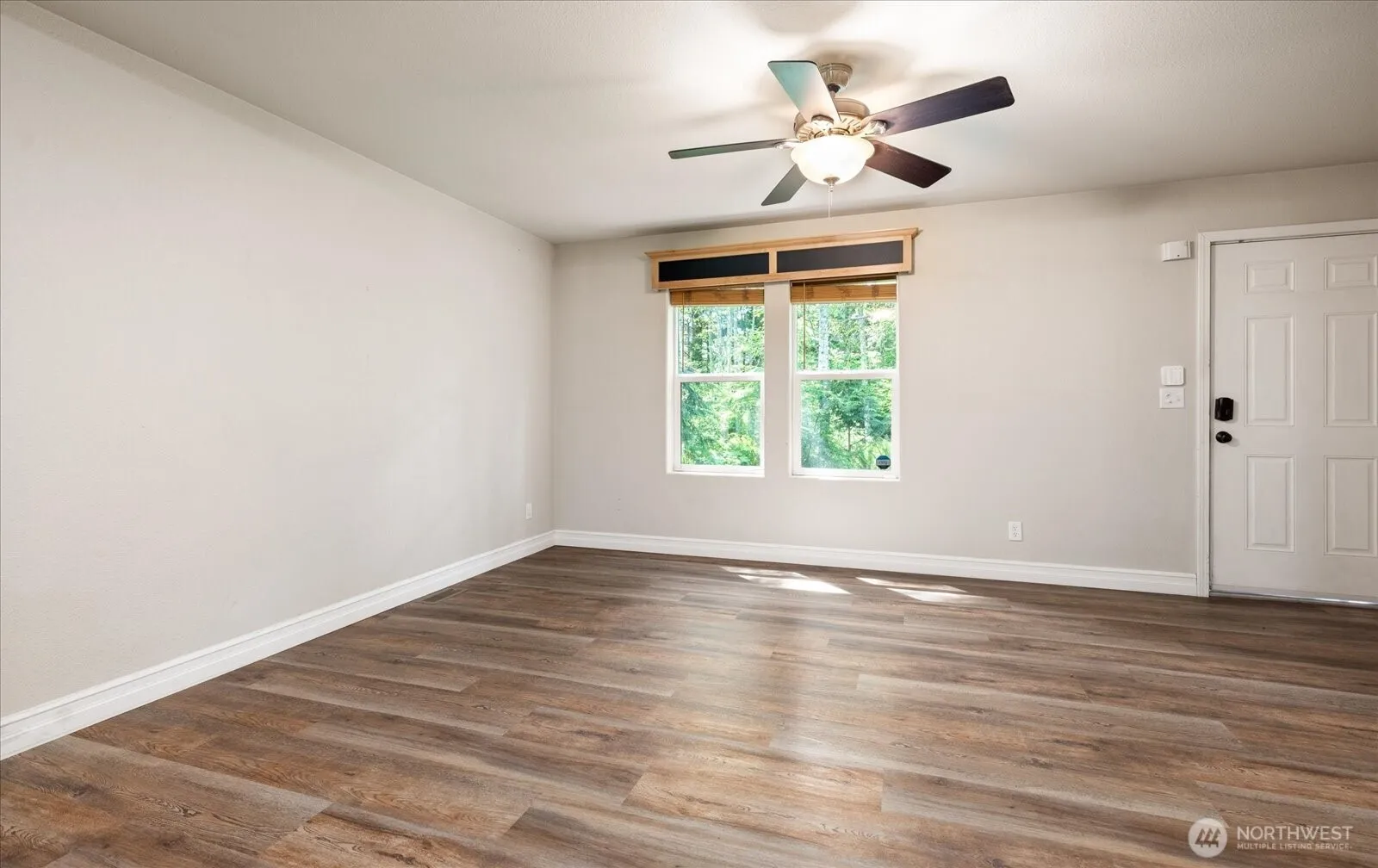 Property photo for 1376 Silver Lake Road, Oak Harbor photo 3