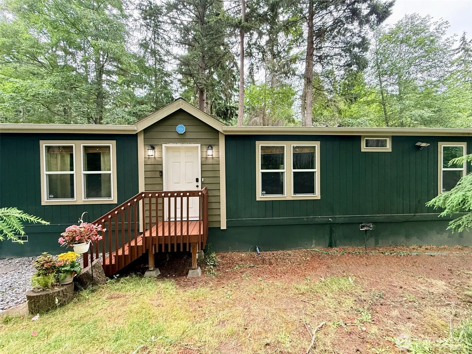 Property photo for 1376 Silver Lake Road, Oak Harbor photo 2