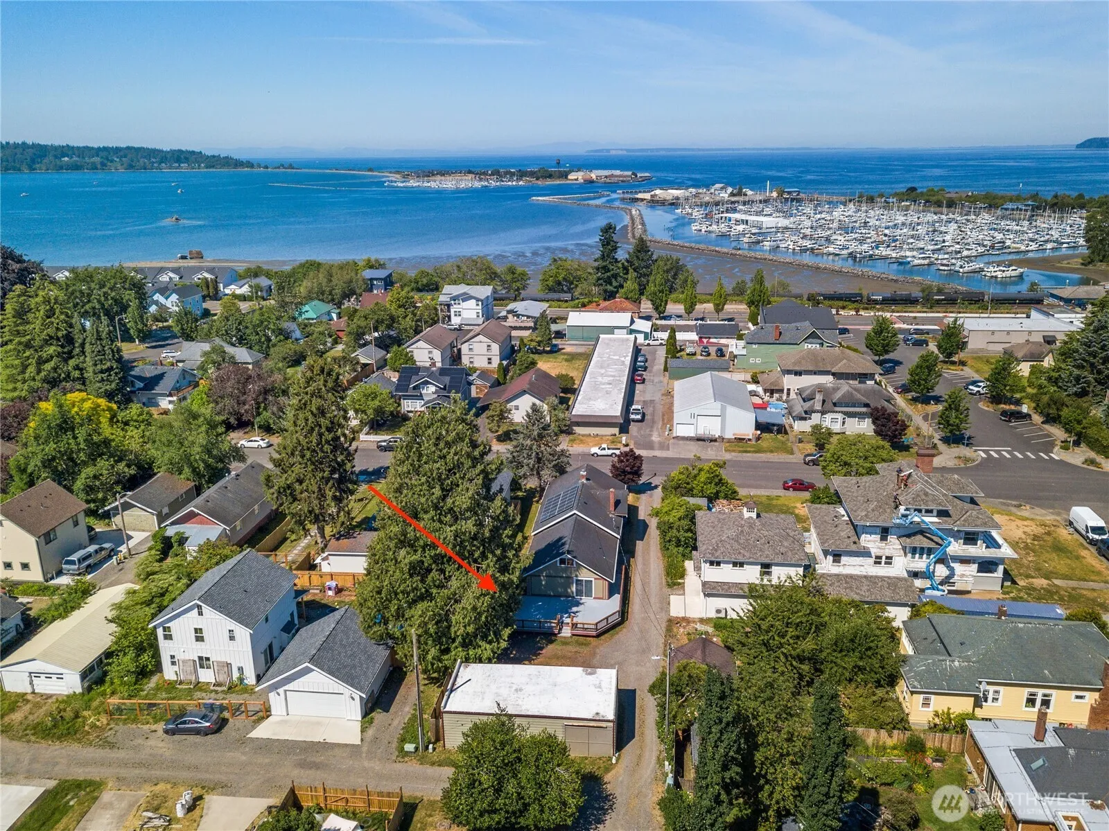Property photo for 932 Third Street, Blaine