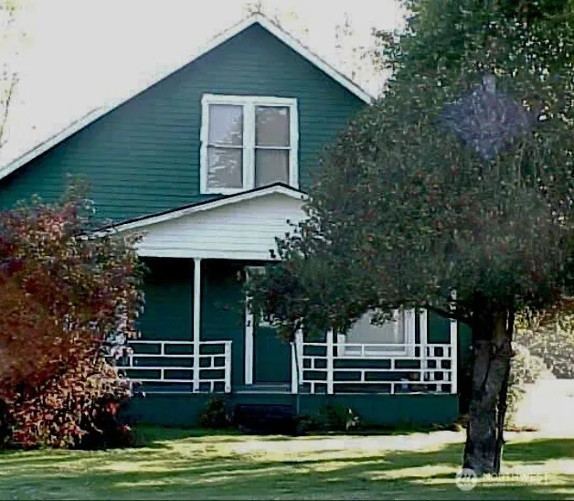 Property photo for 108 10th Street, Sultan