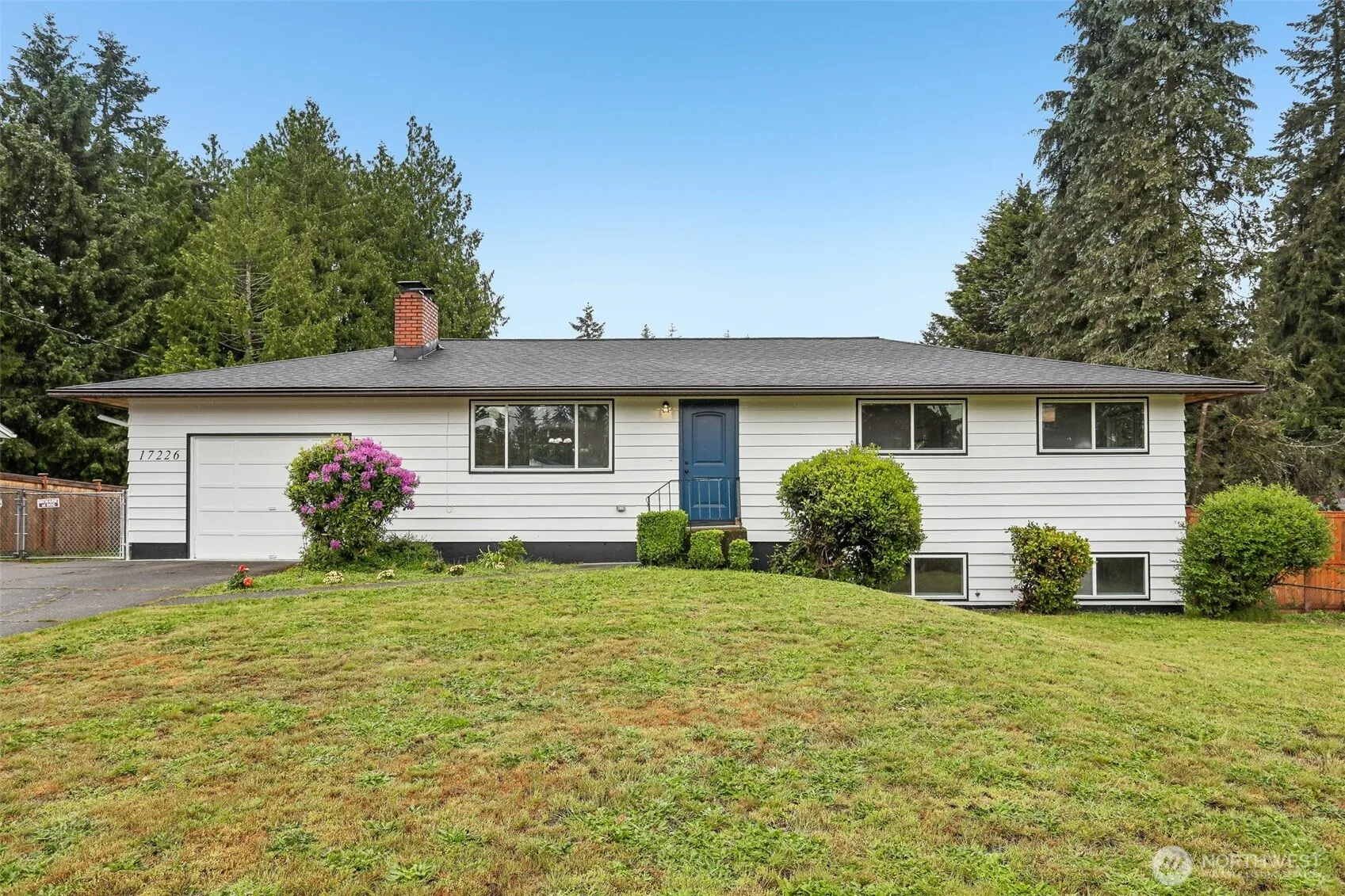 Property photo for 17226 129th Ave Se, Renton photo 2