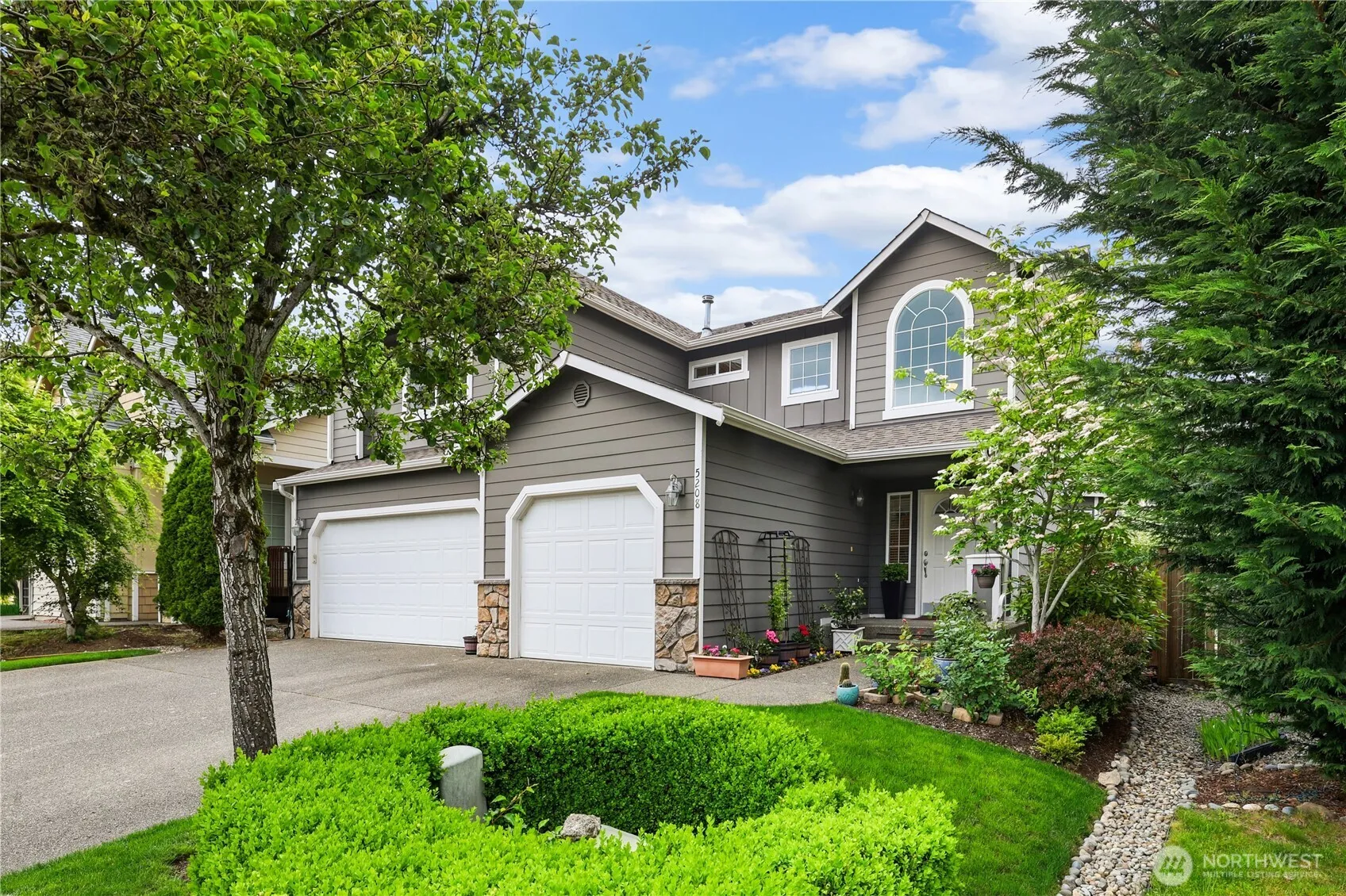 Property photo for 5208 Ne 8th Court, Renton