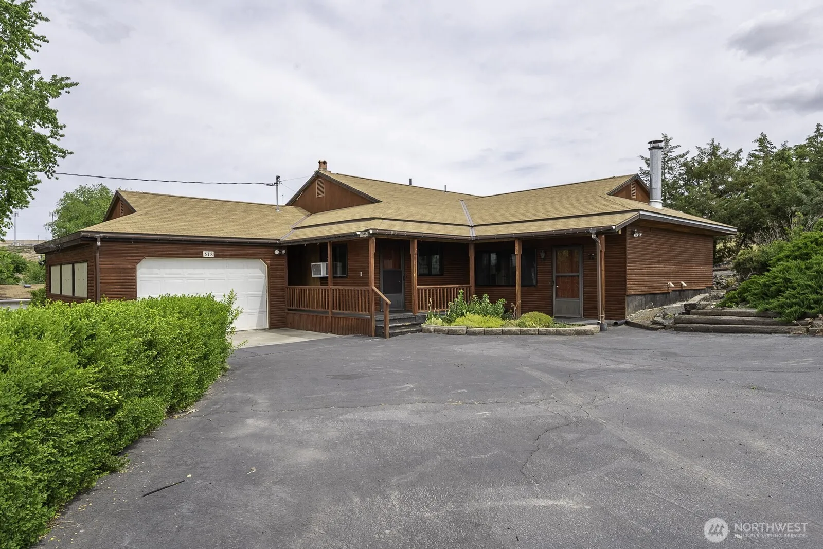 Property photo for 618 1st Avenue Ne, Soap Lake photo 2