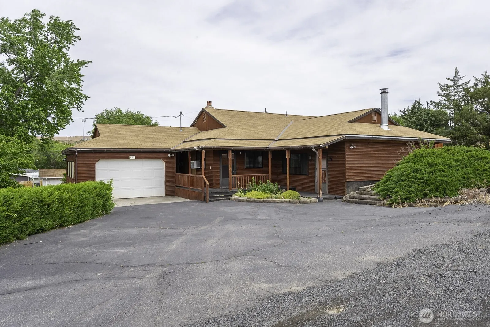 Property photo for 618 1st Avenue Ne, Soap Lake
