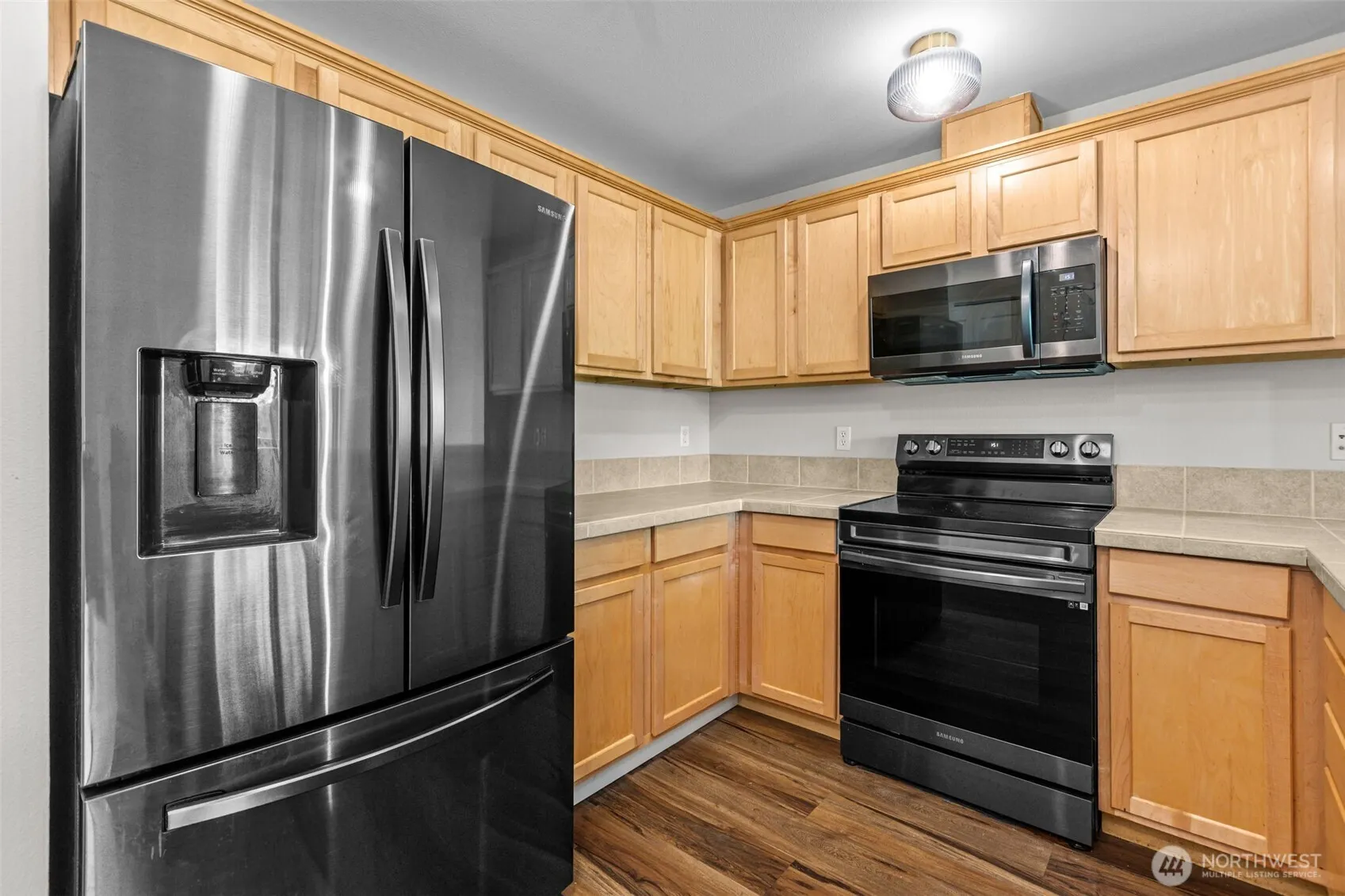 Property photo for 1931 23rd Place Ne #202, Issaquah photo 5