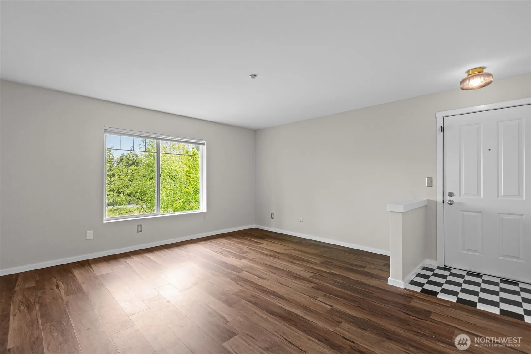 Property photo for 1931 23rd Place Ne #202, Issaquah photo 3