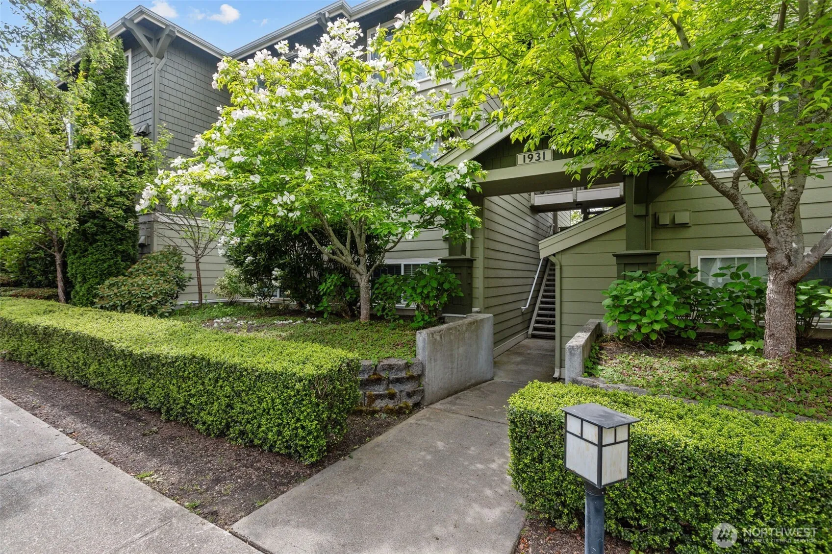 Property photo for 1931 23rd Place Ne #202, Issaquah photo 2