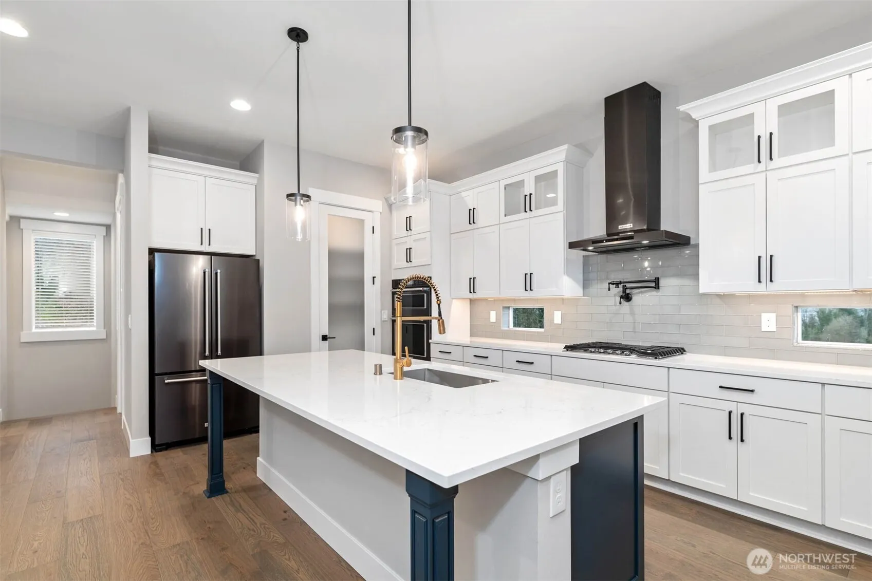 Property photo for 9513 38th Street E, Edgewood photo 4