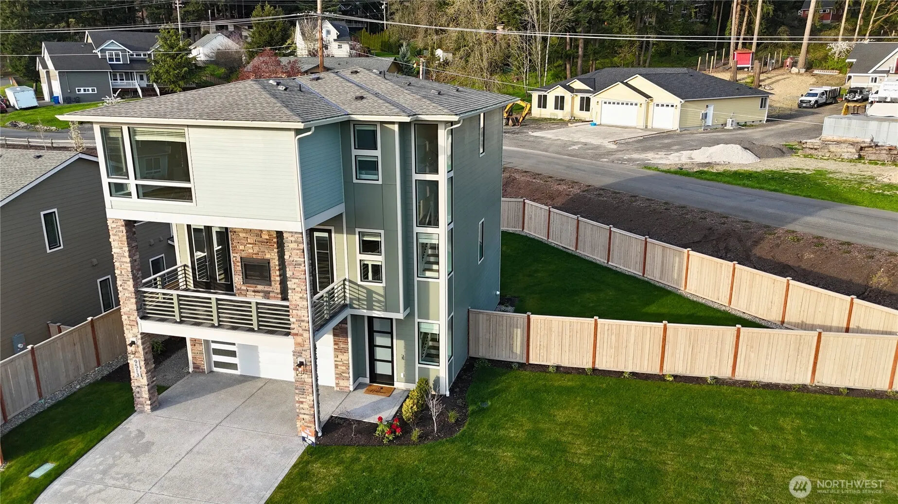 Property photo for 9513 38th Street E, Edgewood