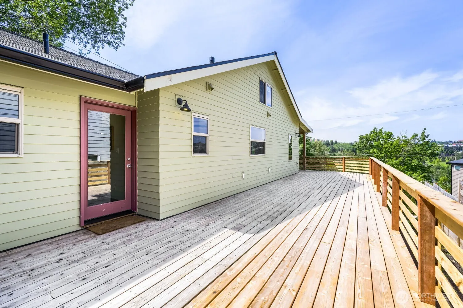 Property photo for 4582 22nd Avenue Sw, Seattle photo 2