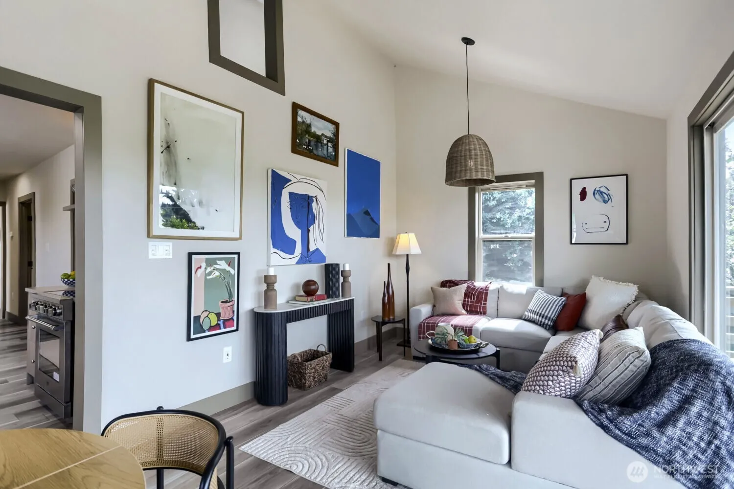 Property photo for 4582 22nd Avenue Sw, Seattle photo 5